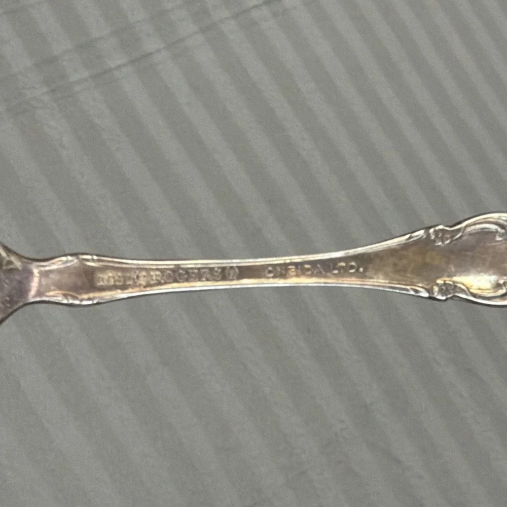 1881 Rogers‎ Silverplate Scalloped Sugar/Serving Spoon & Pickle Fork